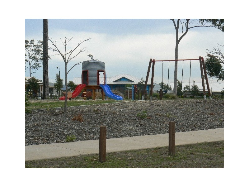 2/8 Shannonbrook, Ormeau QLD 4208