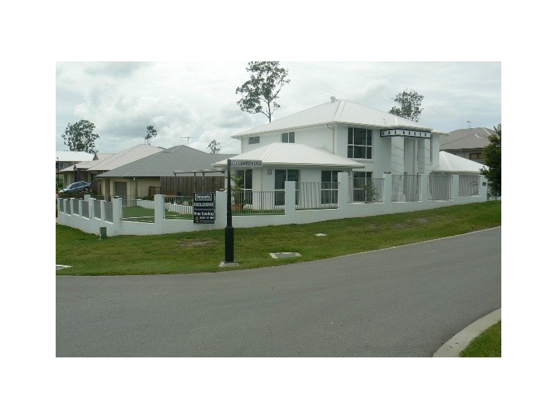 2 Cedarton Crescent, Ormeau QLD 4208