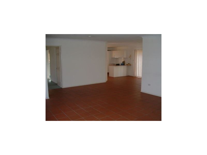 4/50 Oregon Way, Oxenford QLD 4210