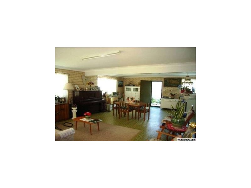 29 The Esplanade, Jacobs Well QLD 4208