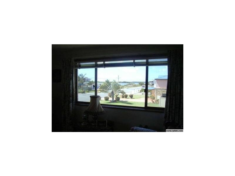 29 The Esplanade, Jacobs Well QLD 4208