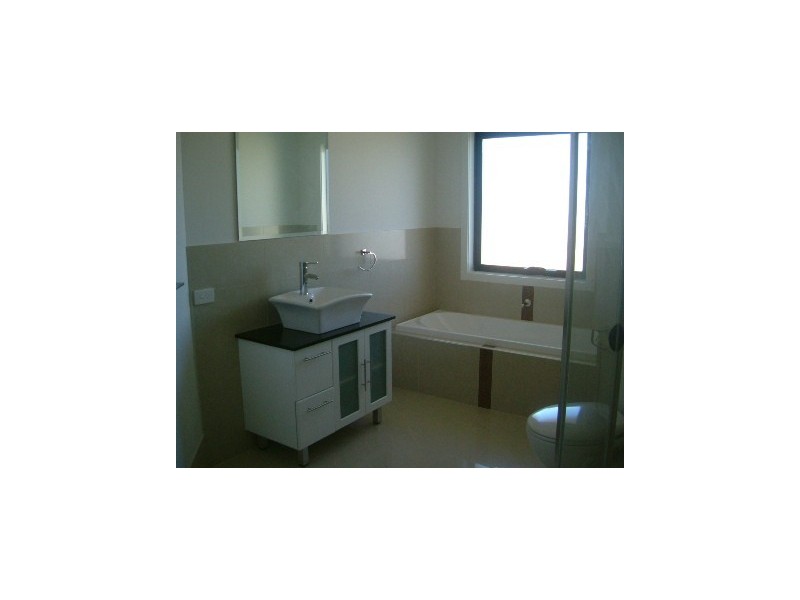 1/15 Success Crescent, Ormeau QLD 4208