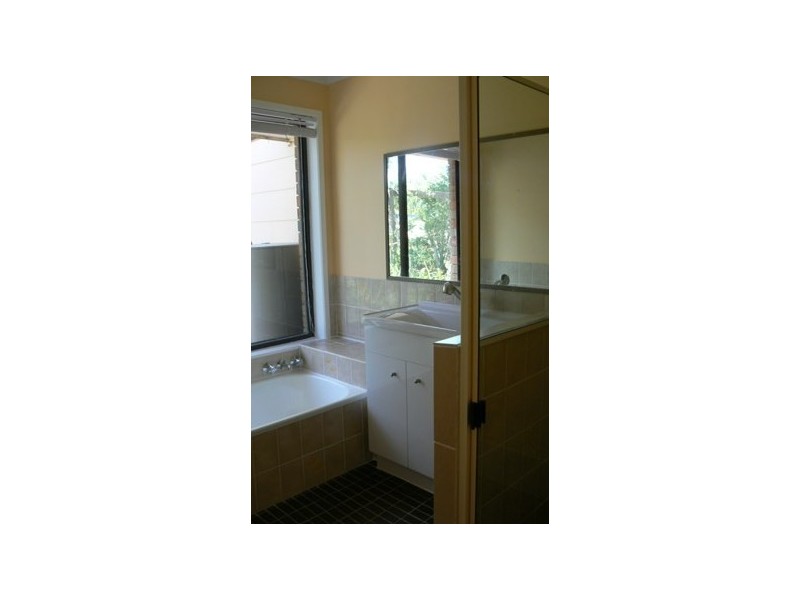 2 Binnowee Way, Pimpama QLD 4209