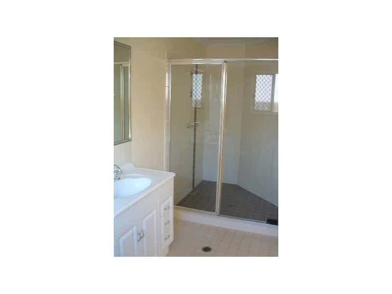 17 Lilyvale Crescent, Ormeau QLD 4208