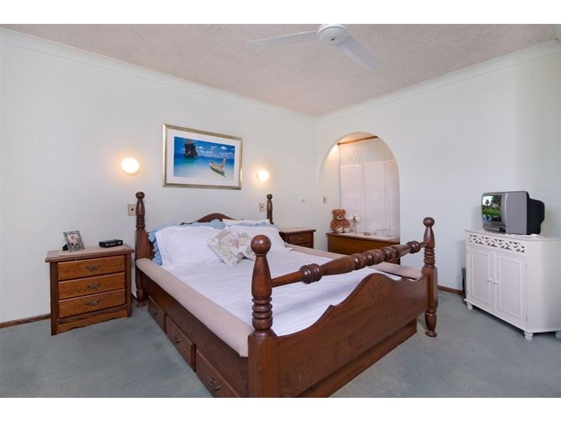 40 Wootton Cres, Springwood QLD 4127