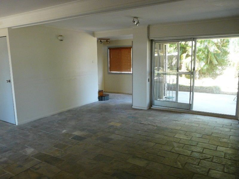 31 Winnetts Road, Daisy Hill QLD 4127