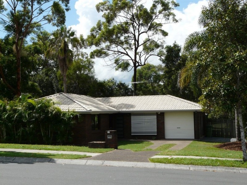 4 Grampian Court, Rochedale South QLD 4123