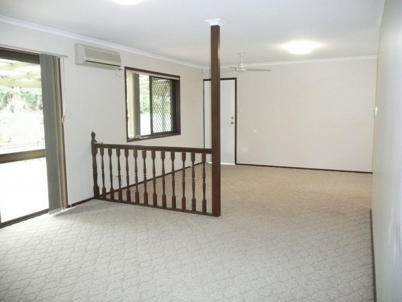 4 Grampian Court, Rochedale South QLD 4123