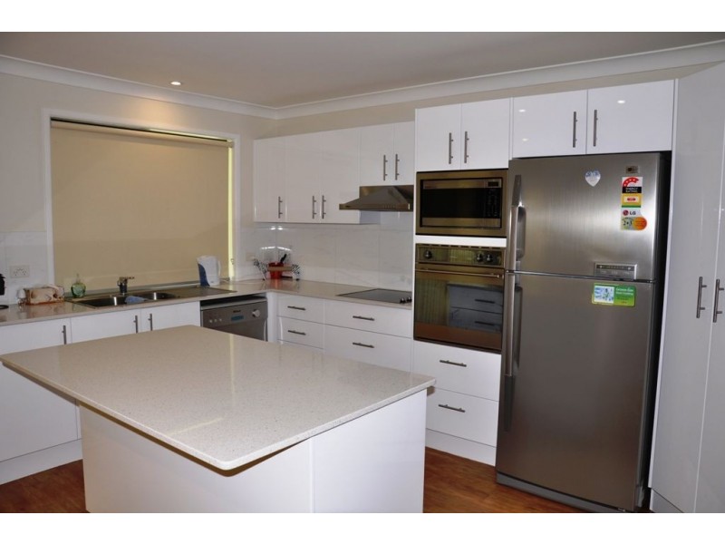 2/18 Japonica Street, Eagleby QLD 4207