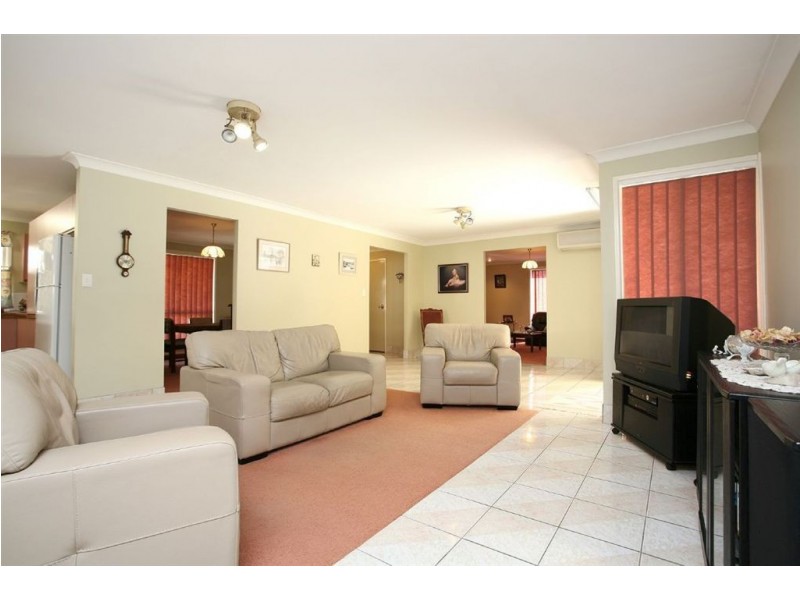 43 Dorset Drive, Rochedale South QLD 4123