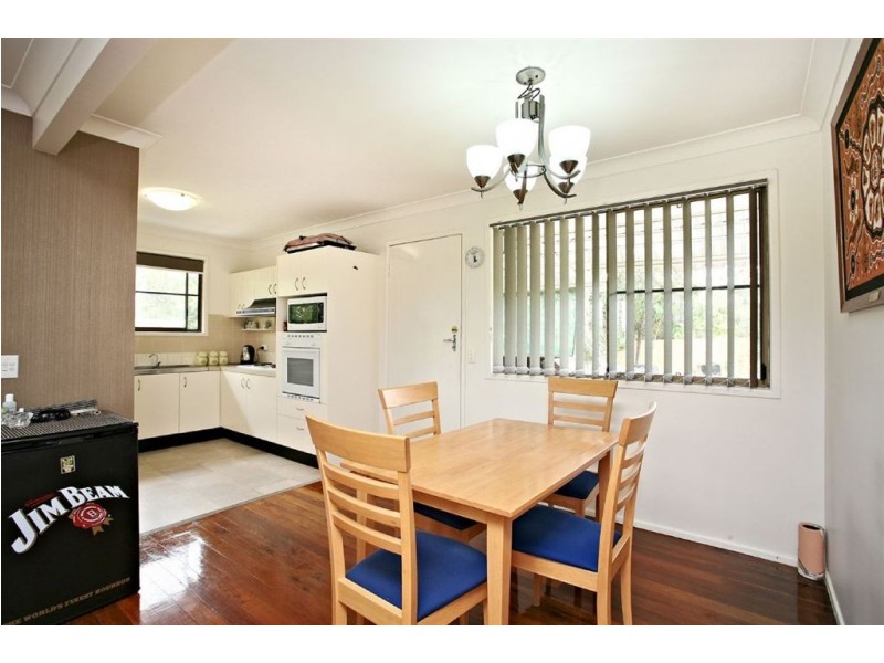 10 Little John Street, Daisy Hill QLD 4127