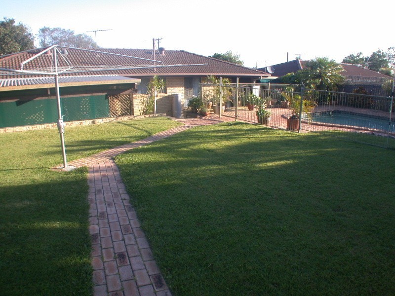 Lot 352 RP 172610 Petringa Cr, Springwood QLD 4127