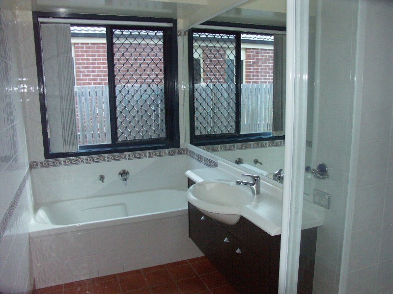 43 Meadowbrook Drive, Meadowbrook QLD 4131