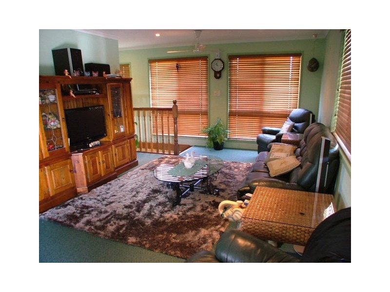 27 Karoonda Crescent, Rochedale South QLD 4123