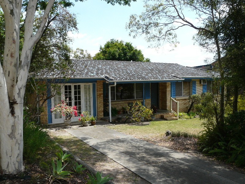 21 Lenore Crescent, Springwood QLD 4127