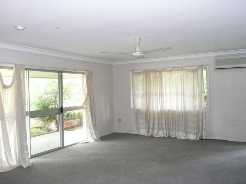 33 Richards Street, Loganlea QLD 4131