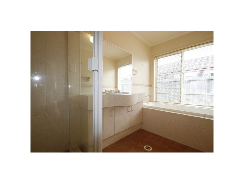 12 Iris Place, Fitzgibbon QLD 4018