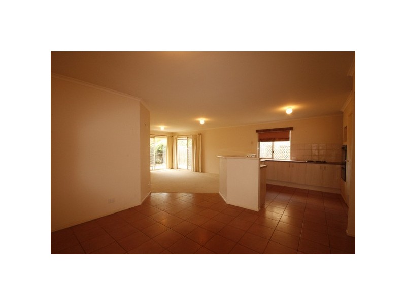 12 Iris Place, Fitzgibbon QLD 4018