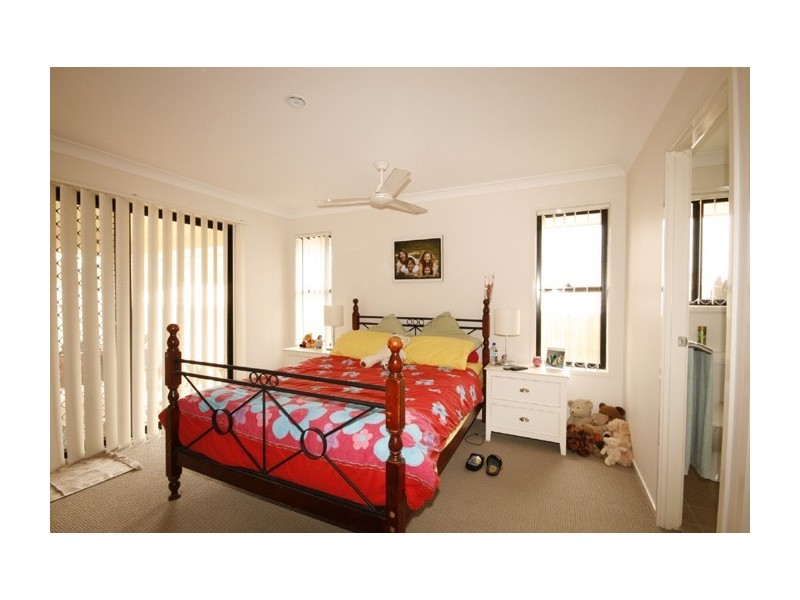 156 Duffield Rd, Kallangur QLD 4503