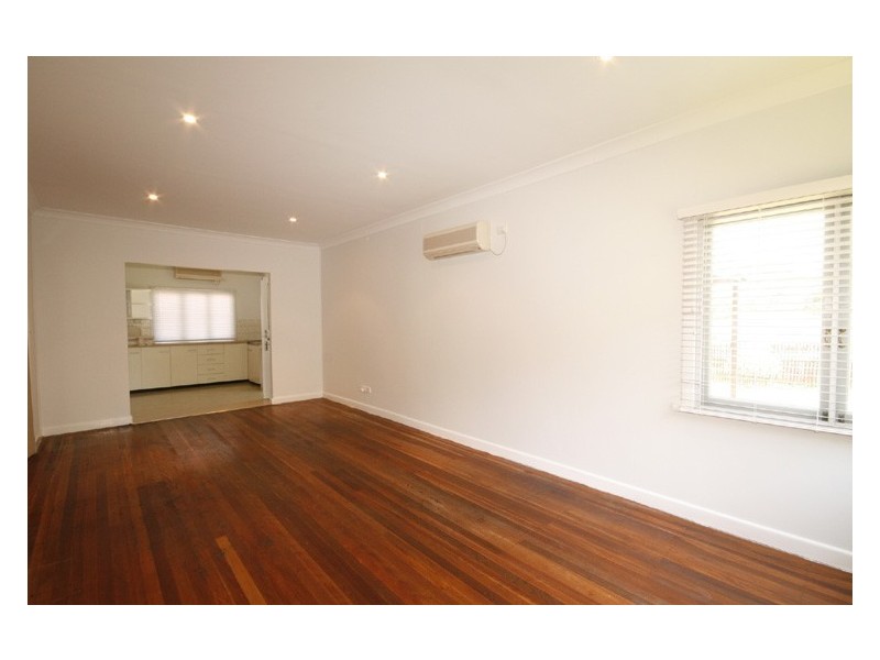 18 Windrest Street, Aspley QLD 4034