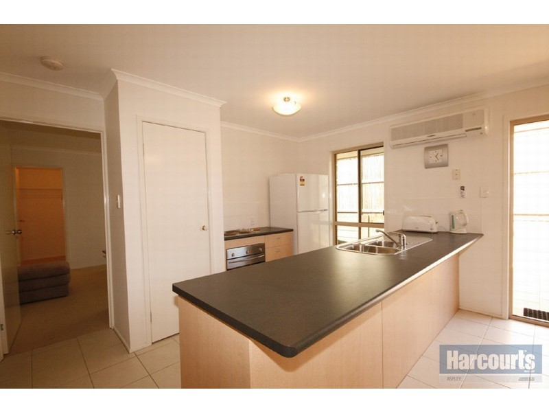 7 Centre Street, Aspley QLD 4034