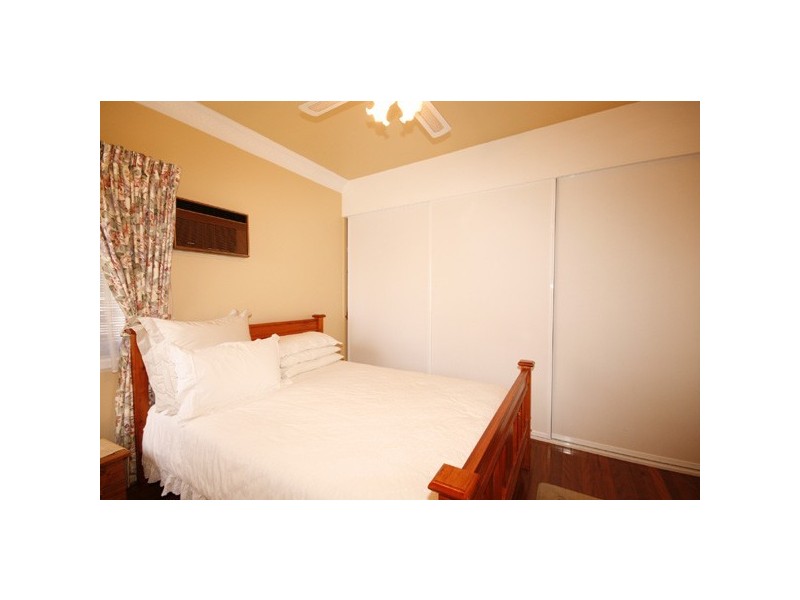 498 ZILLMERE ROAD, Zillmere QLD 4034