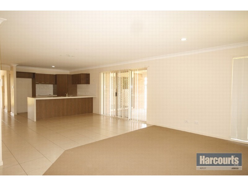 84 Woodrose Rd, Morayfield QLD 4506