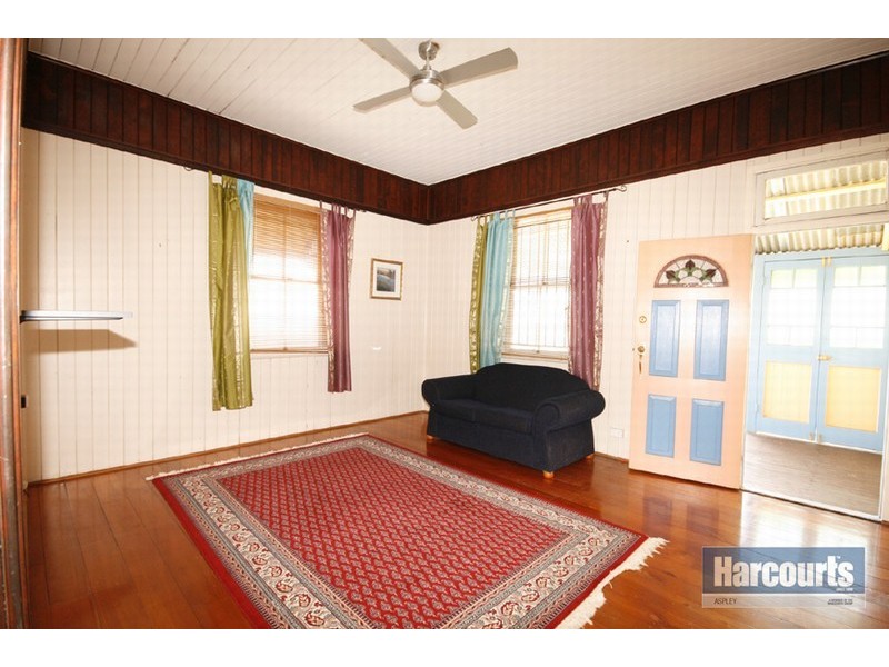 41 Latham Street, Chermside QLD 4032