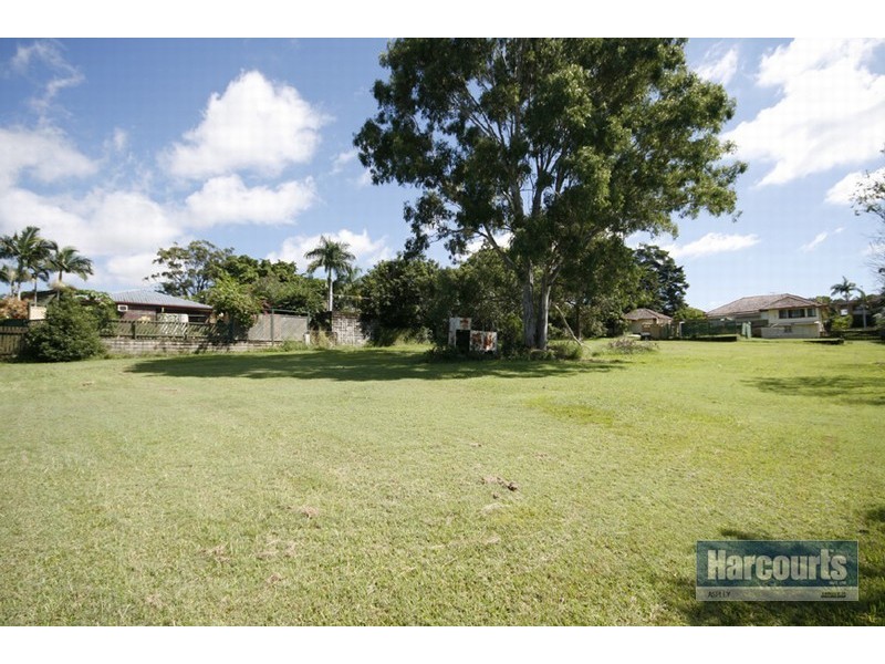 80 Graham Rd, Carseldine QLD 4034