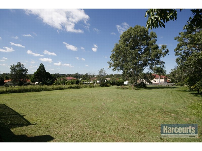 80 Graham Rd, Carseldine QLD 4034