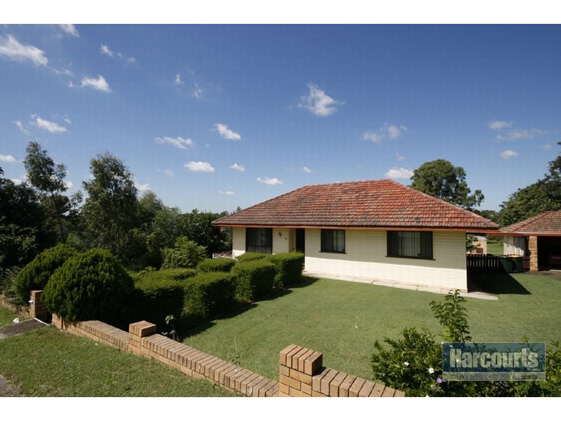 80 Graham Rd, Carseldine QLD 4034