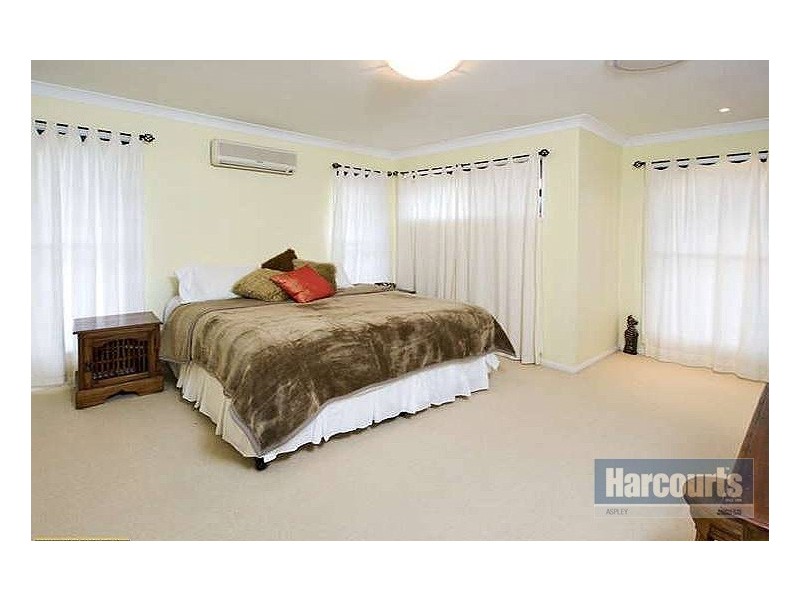 31 Killarney Place, Chermside West QLD 4032