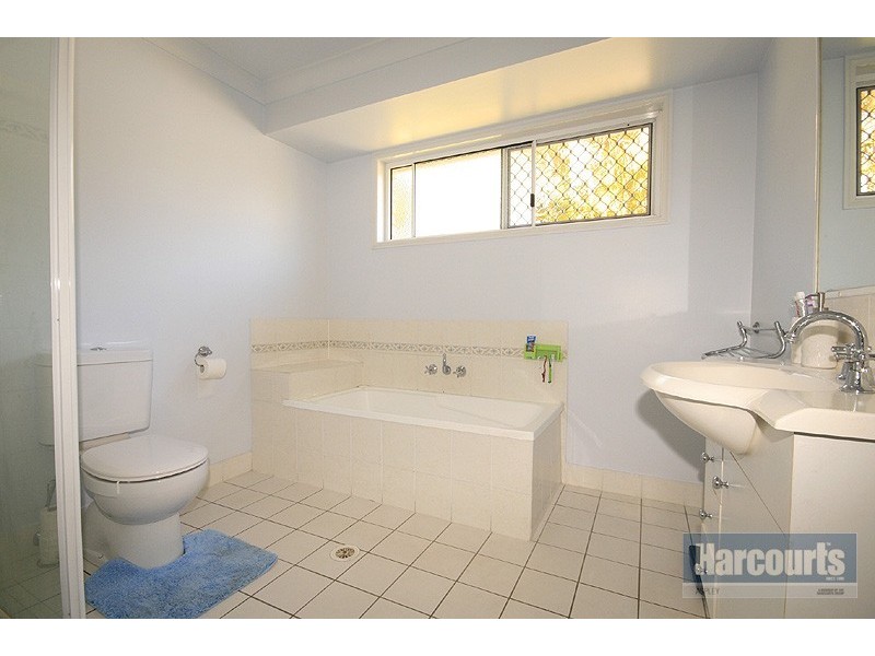 93 Silkyoak Cct, Fitzgibbon QLD 4018