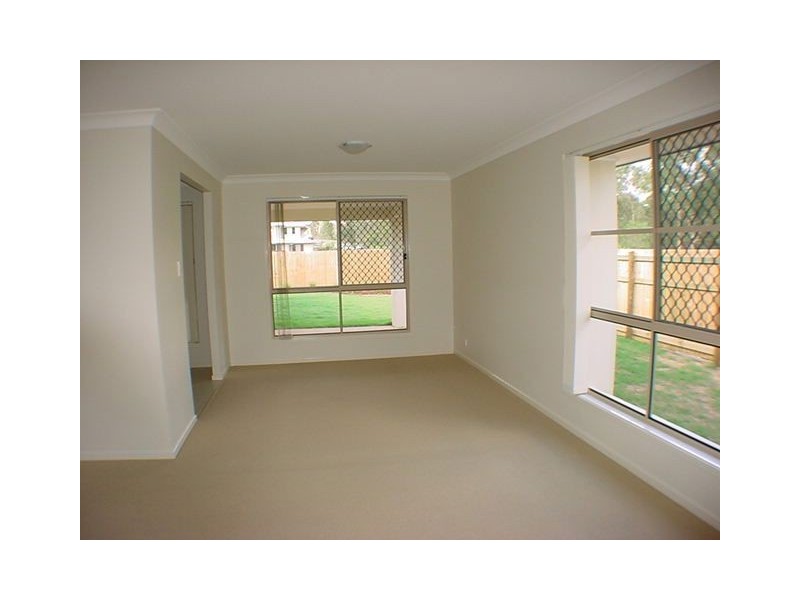 2 Lee Close, Albany Creek QLD 4035