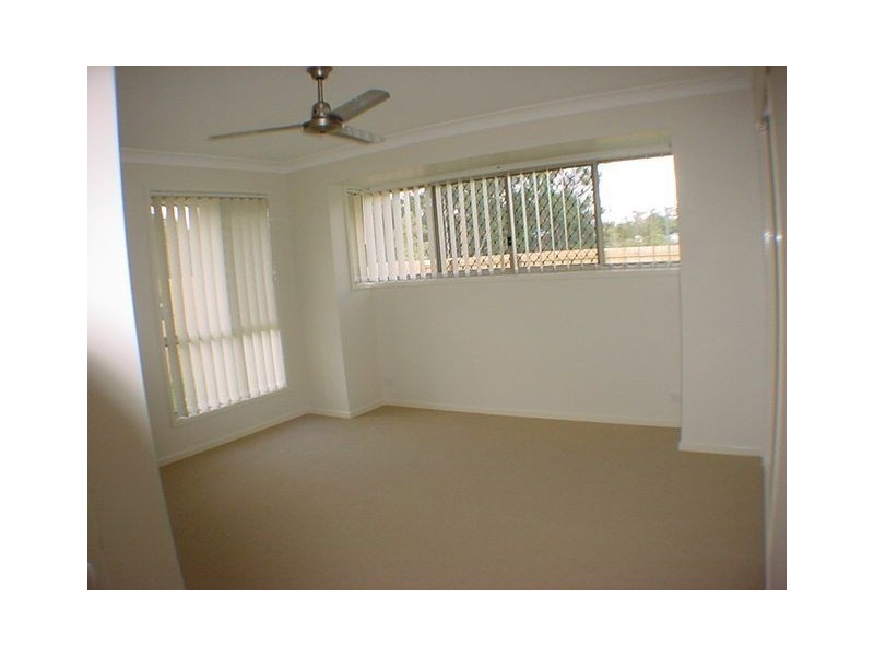 2 Lee Close, Albany Creek QLD 4035