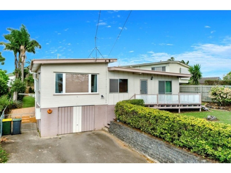 25 Farrant St, Stafford Heights QLD 4053