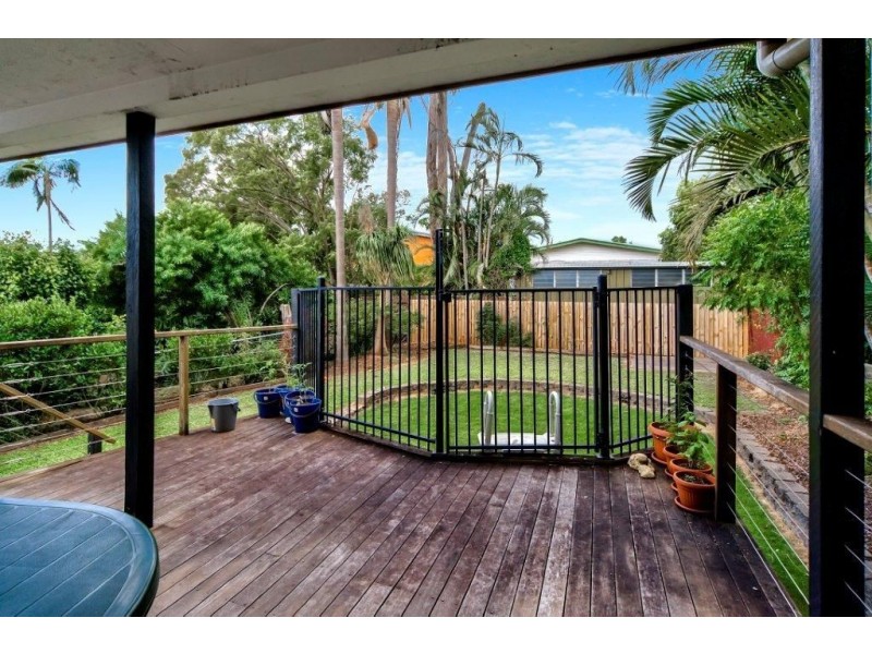 25 Farrant St, Stafford Heights QLD 4053