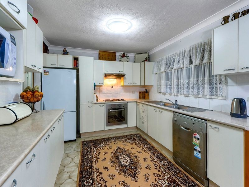 10 Marban Street, Chermside West QLD 4032