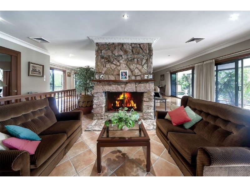 54 Retreat St, Bridgeman Downs QLD 4035