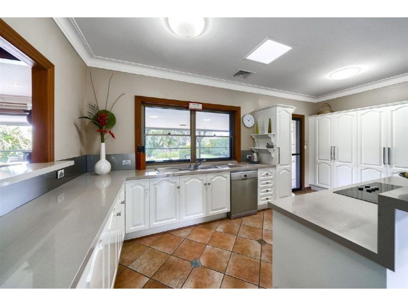 54 Retreat St, Bridgeman Downs QLD 4035