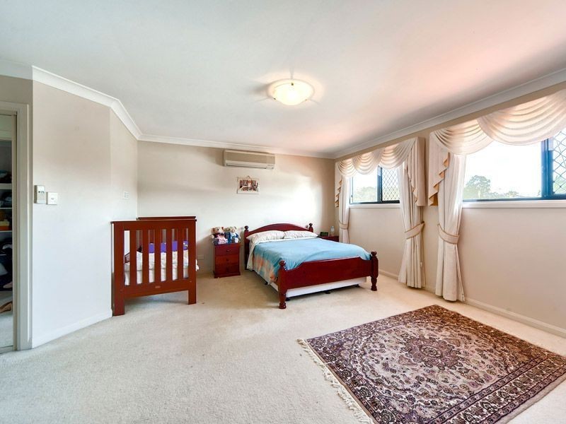 79 Voyager Cct, Bridgeman Downs QLD 4035