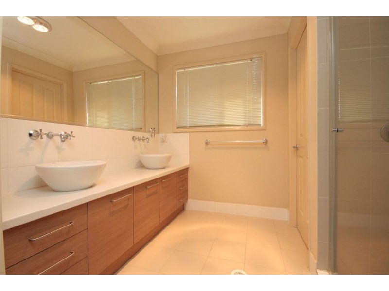 23 Caribou Cr, Fitzgibbon QLD 4018