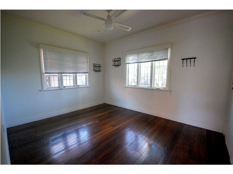 16 Ardill St, Zillmere QLD 4034