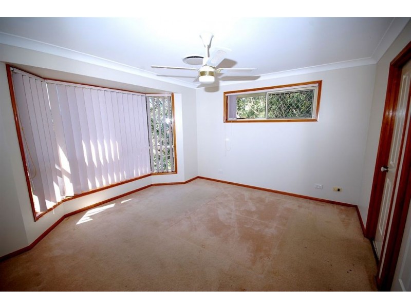 9 Zorina Court, Eatons Hill QLD 4037