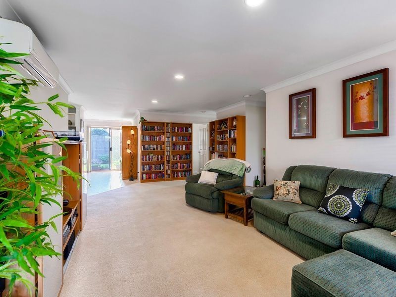 8/9 Lavender Pl, Fitzgibbon QLD 4018