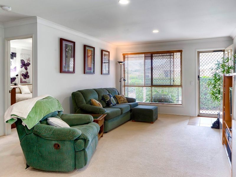 8/9 Lavender Pl, Fitzgibbon QLD 4018