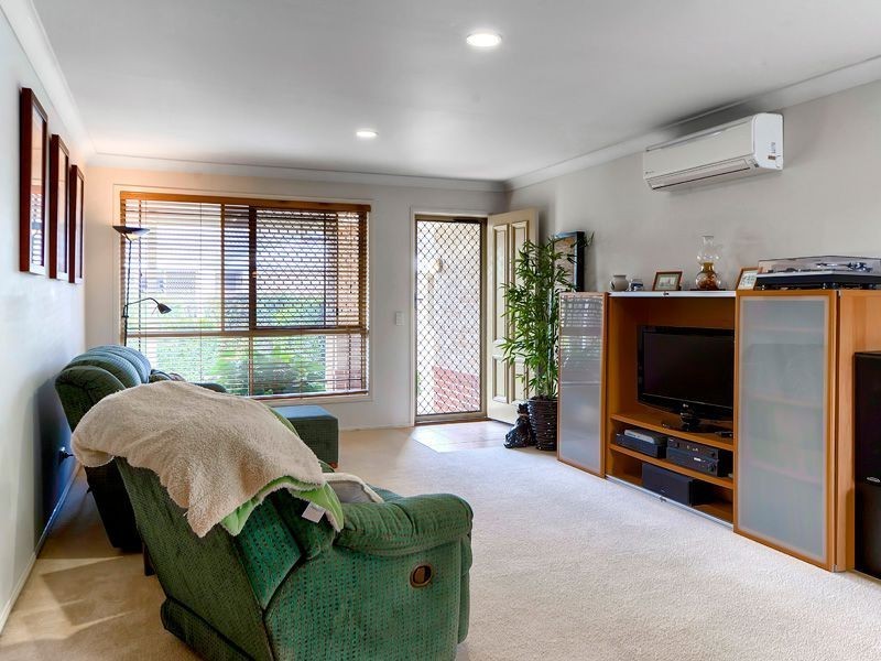 8/9 Lavender Pl, Fitzgibbon QLD 4018