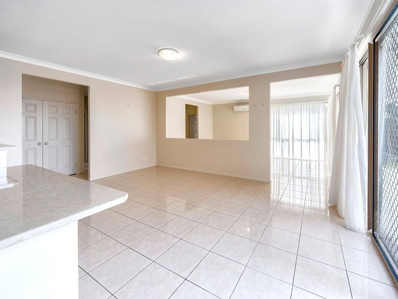 2 Emu Ct, Warner QLD 4500