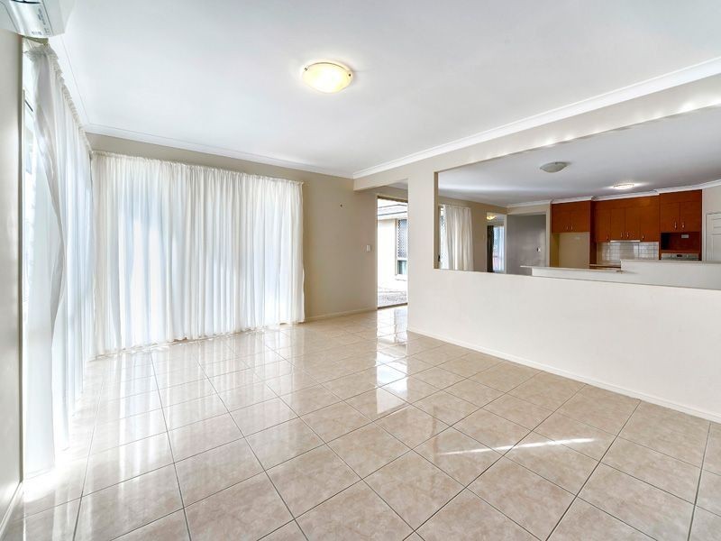 2 Emu Ct, Warner QLD 4500