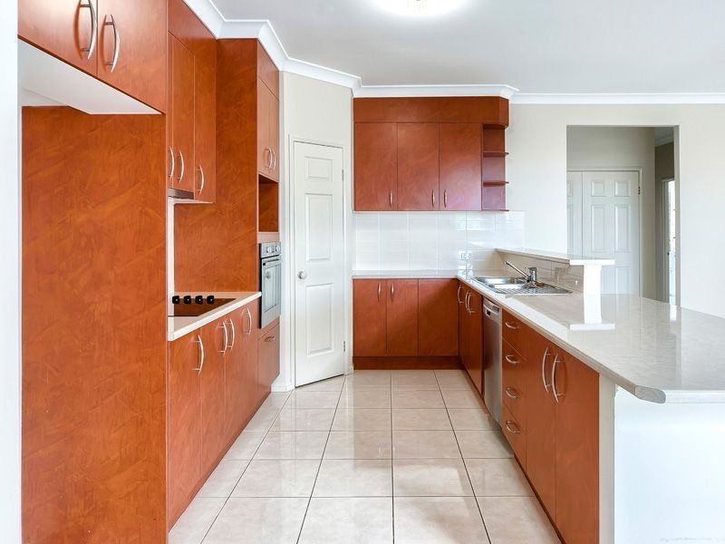 2 Emu Ct, Warner QLD 4500